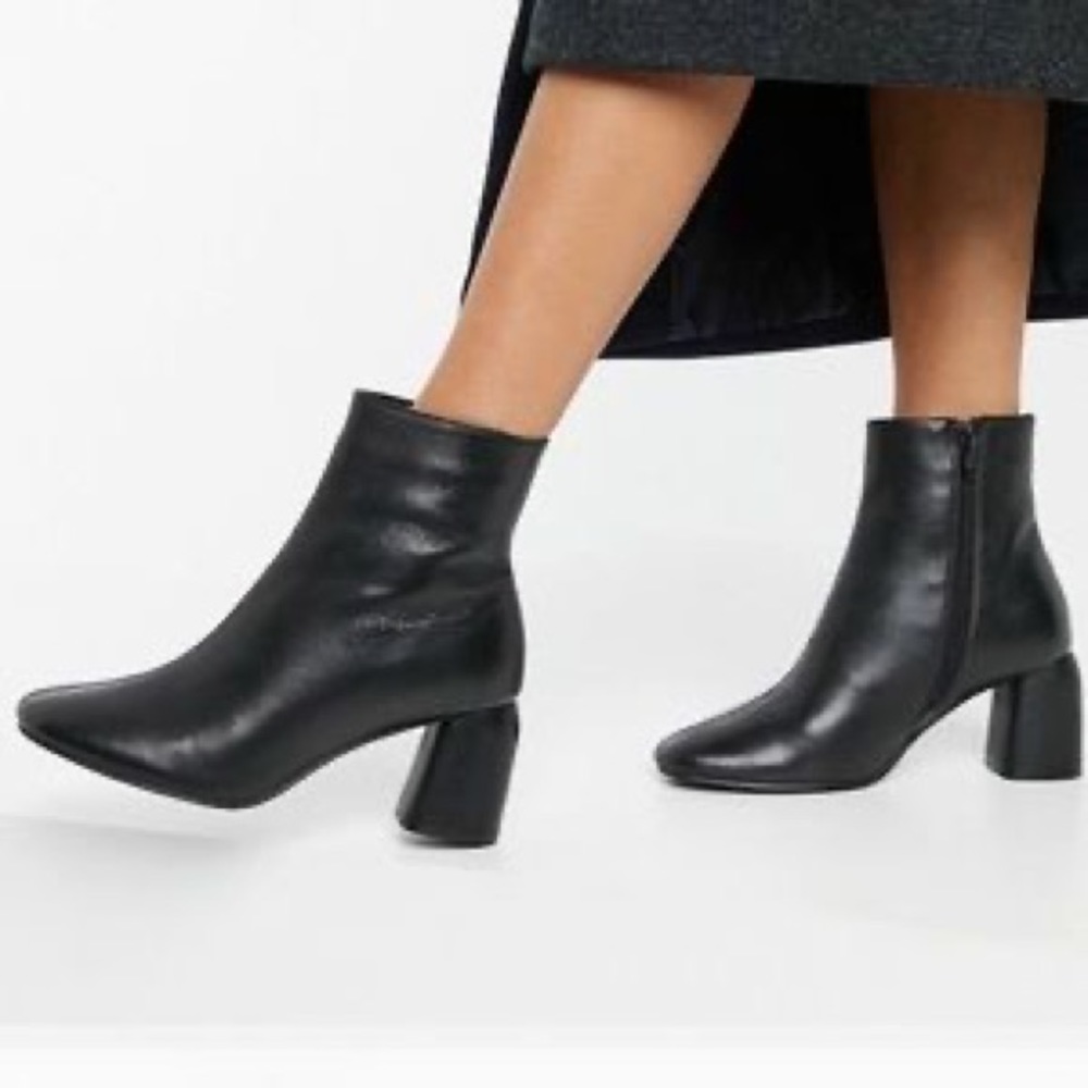 Topshop | Leather Block Heel Booties Boots in Black BOMBAY | size 38/ US 7.5